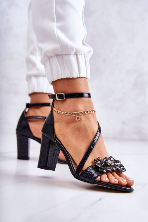 Sieviešu basenes ar mirdzumu melnas...