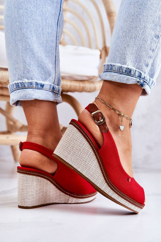 Ērtas basenes ar sprādzītēm sarkanas...