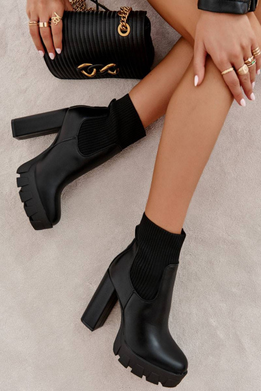 Sieviešu puszābaki melnas krāsas Adalyn