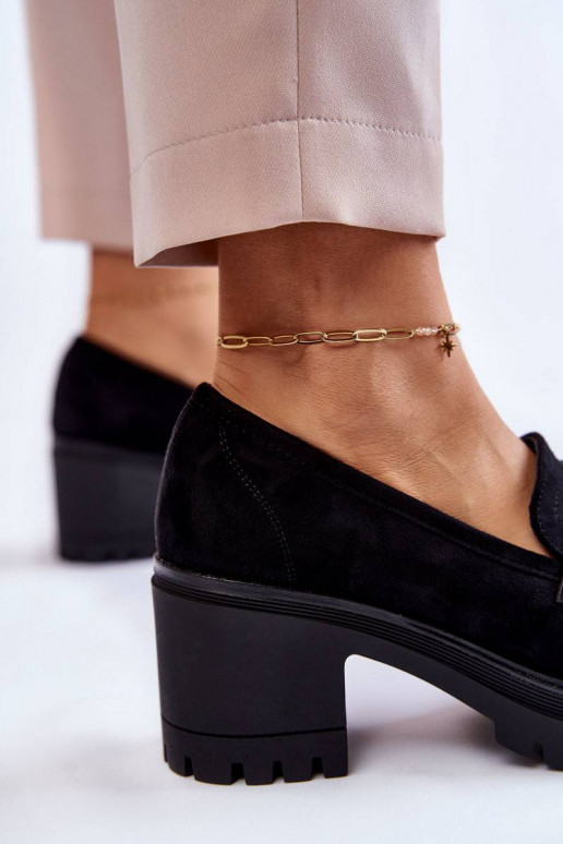 zamšādas apavi ar papēdi melnas...