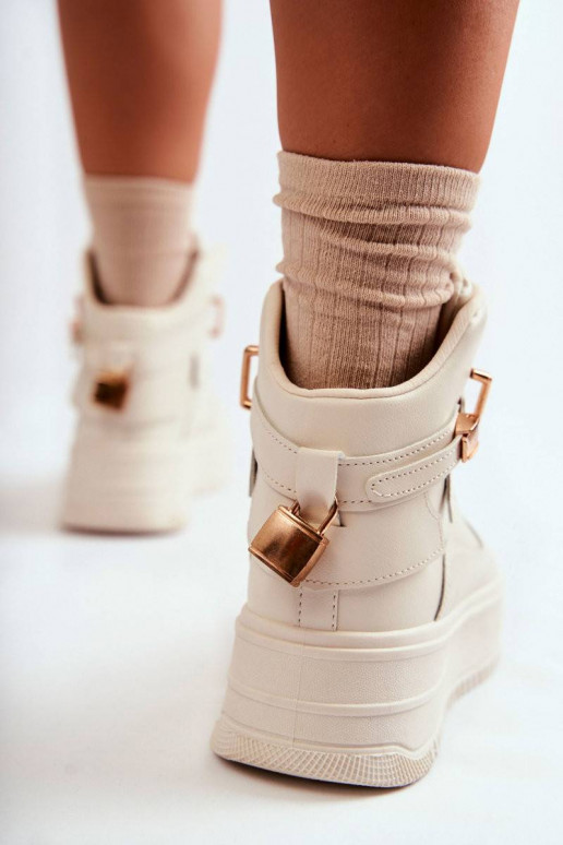 siltināti sporta apavi smilšu krāsas...