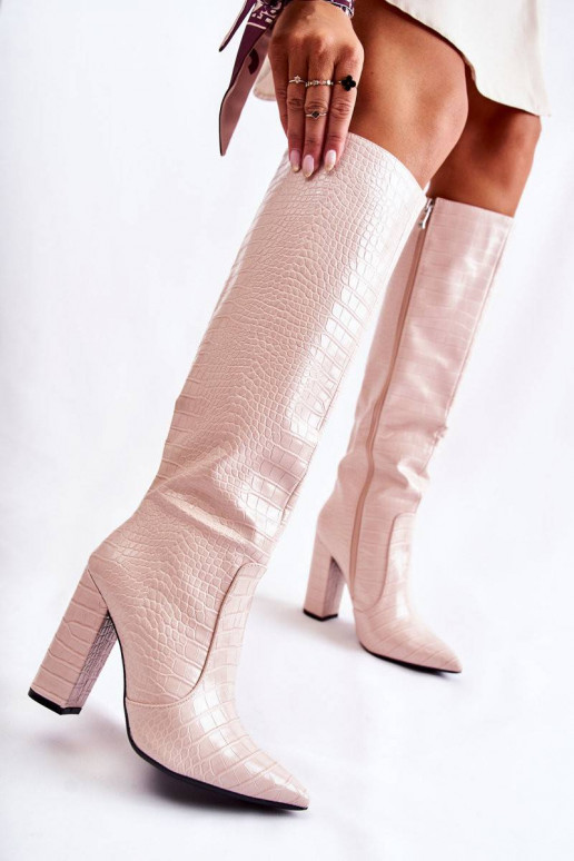 Stilīgasrnas garie zābaki ar papēdi...