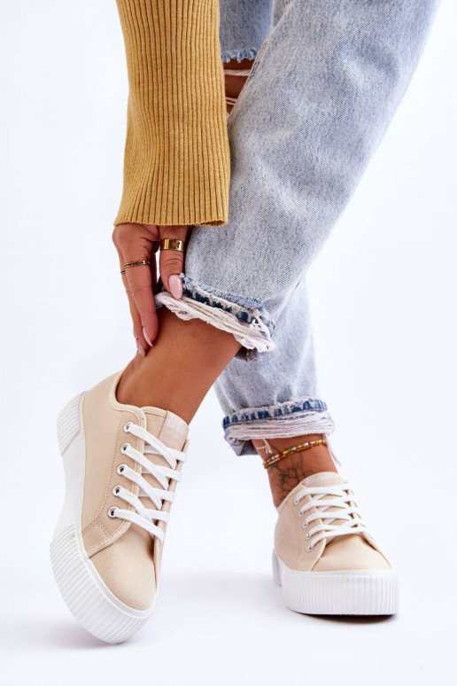 Ērtas brīvā laika kurpes ar platformu...