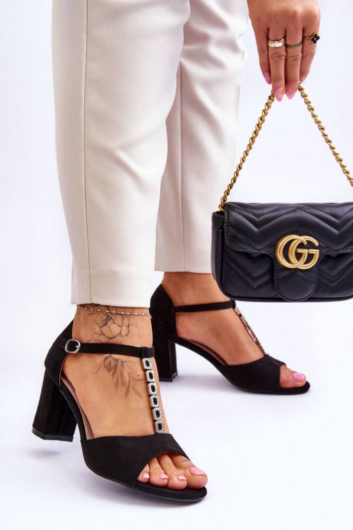 Sandales zamšādas ar papēdi melnas...