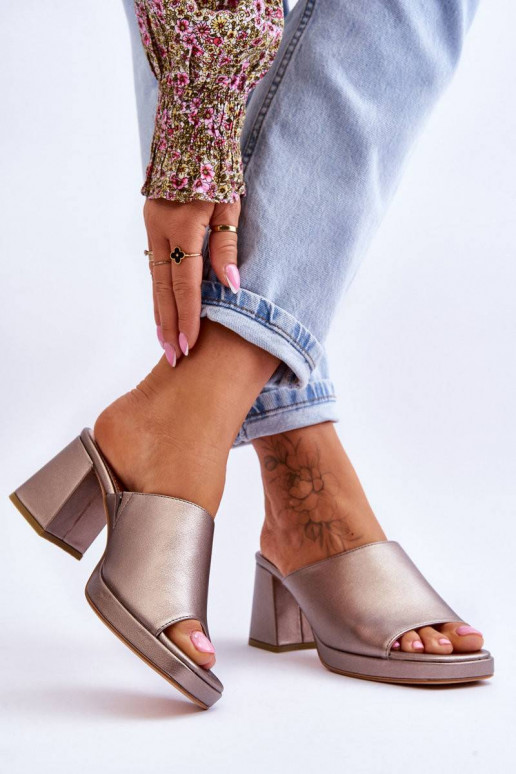 Stilīgasrnas čības ar papēdi Sergio...