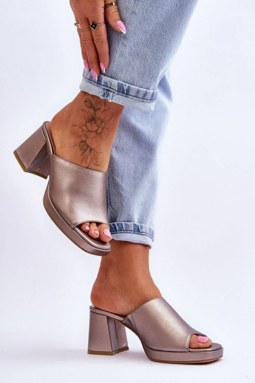 Stilīgasrnas čības ar papēdi Sergio...