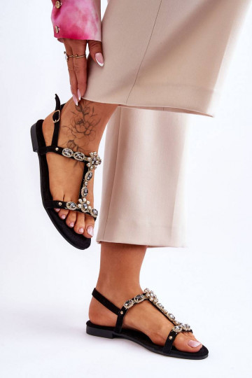 Zamšādas basenes melnas... 2