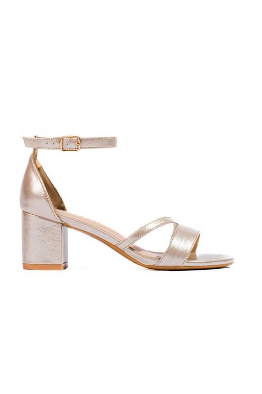 kurpes uz papēža Potocki