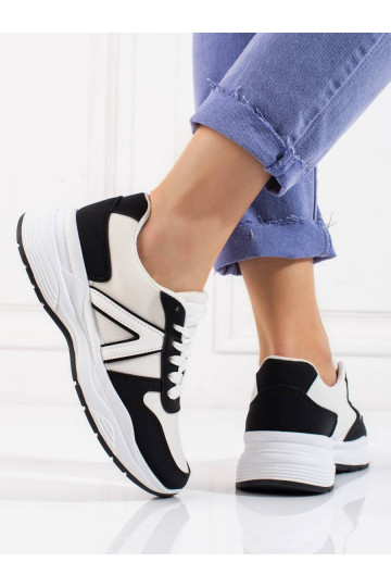 smilšu krāsas-balta krāsa...