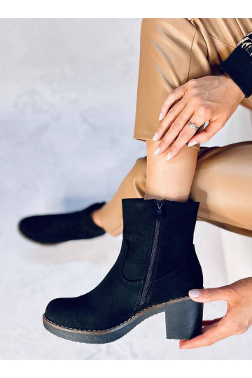 Kurpes ar gumijas papēdi... 2