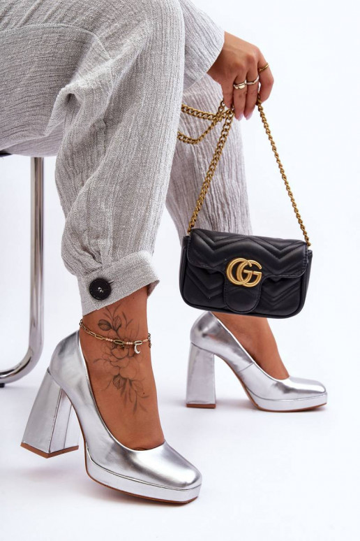 Kurpes Sudraba krāsas Rosalia