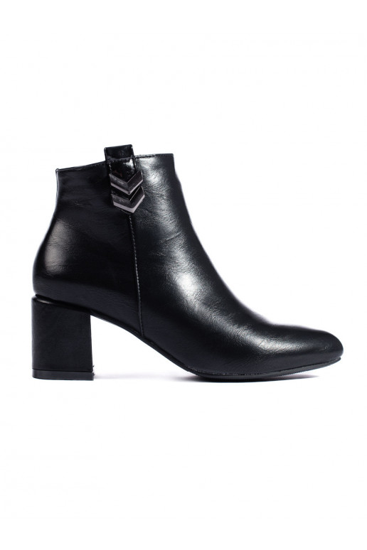 Eleganta stila Melnas krāsas