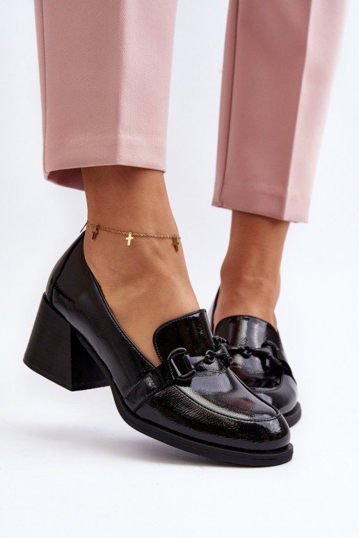 Laque apavi ar papēdi melnas krāsas...