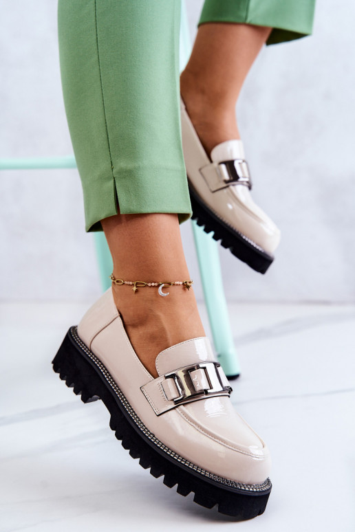 Laque apavi ziloņkaula krāsas no Corine