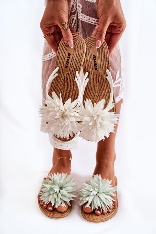 Vieglas čības baltā krāsā no Eviana