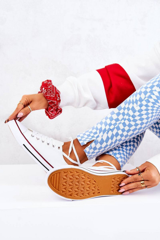 Baltas brīvā laika apavi