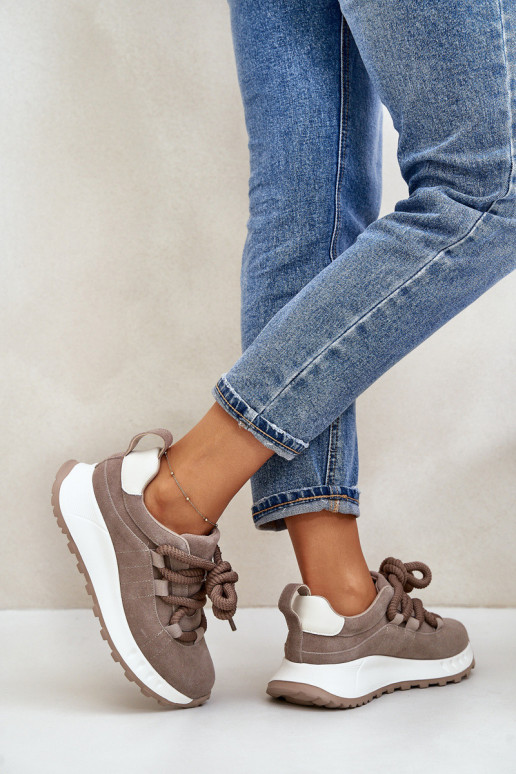 Zamšas sneakers smilšu krāsā
