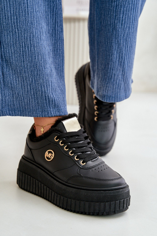 Sporta apavi ar siltinājumu un...