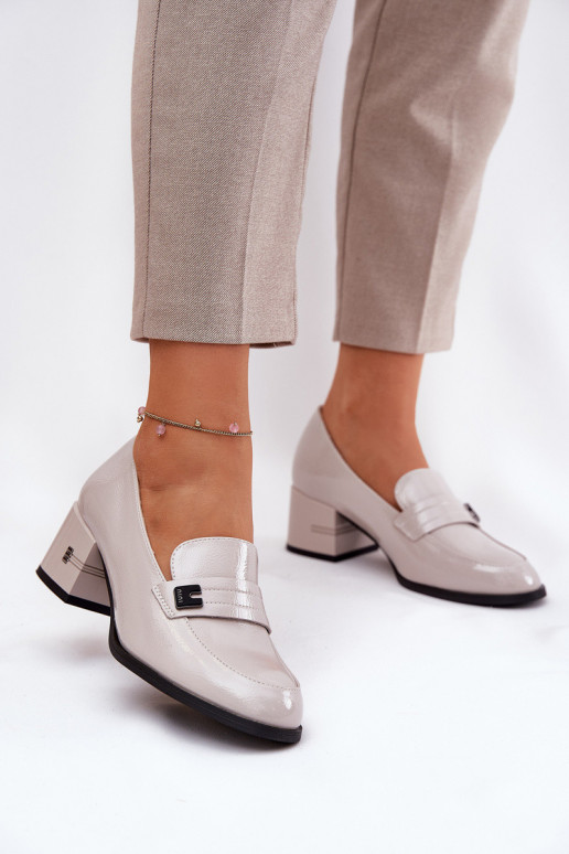 Sudraba krāsas sieviešu mokasīni ar...