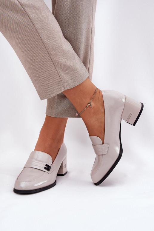 Sudraba krāsas sieviešu mokasīni ar...