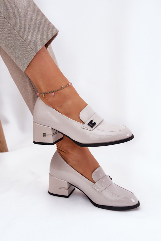 Sudraba krāsas sieviešu mokasīni ar...