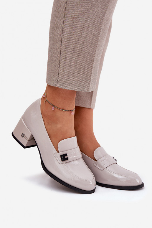 Sudraba krāsas sieviešu mokasīni ar...