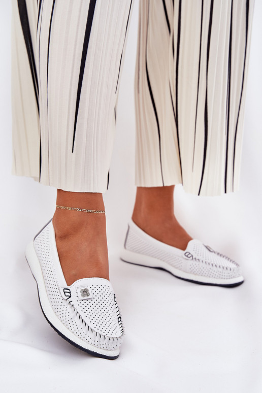 Baltas ādas sieviešu mokasīns...