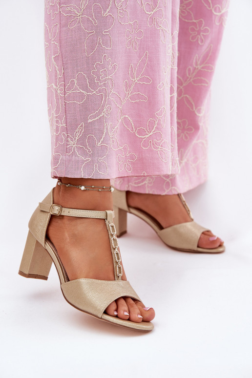 Zelta krāsas sieviešu augstpapēžu...