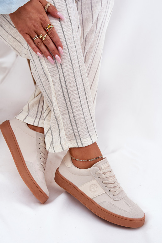 Smilšu krāsas sporta stila sieviešu...