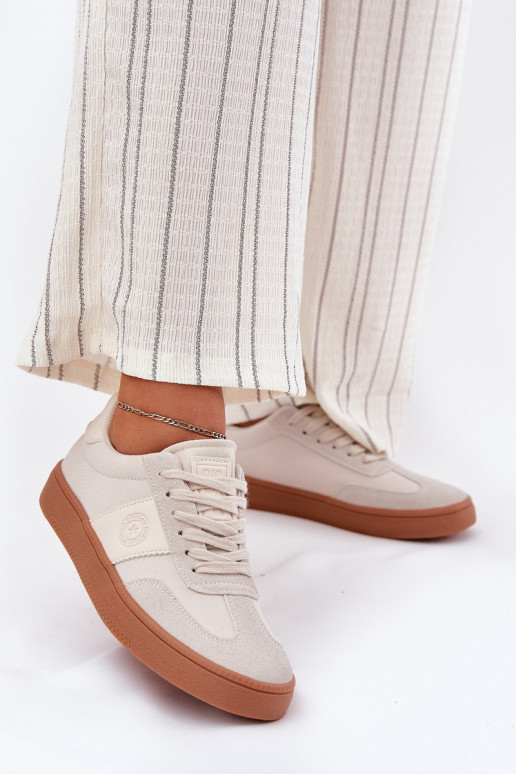 Smilšu krāsas sporta stila sieviešu...