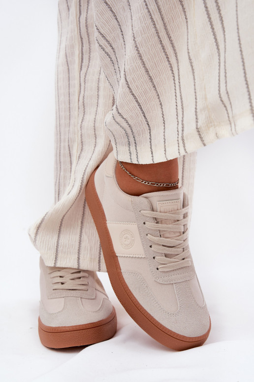 Smilšu krāsas sporta stila sieviešu...