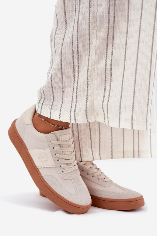 Smilšu krāsas sporta stila sieviešu...