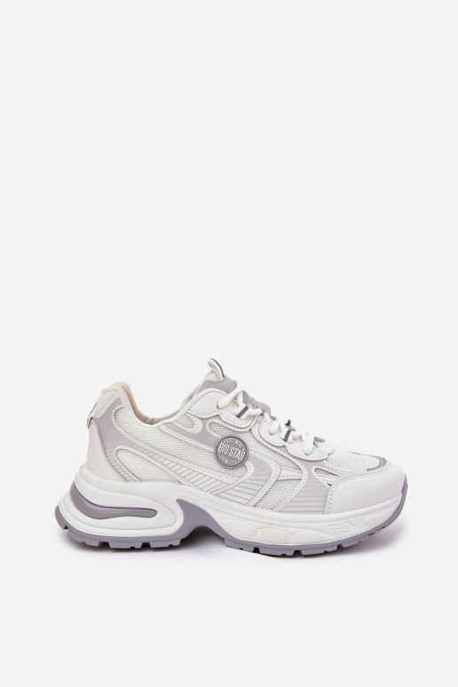 Baltas sieviešu sporta stila kurpes...