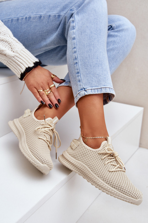 Sporta apavi smilšu krāsā