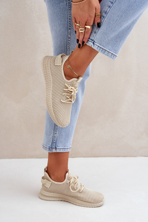 Sporta apavi smilšu krāsā