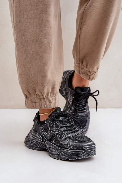 Melni krāsas sieviešu sporta kedas