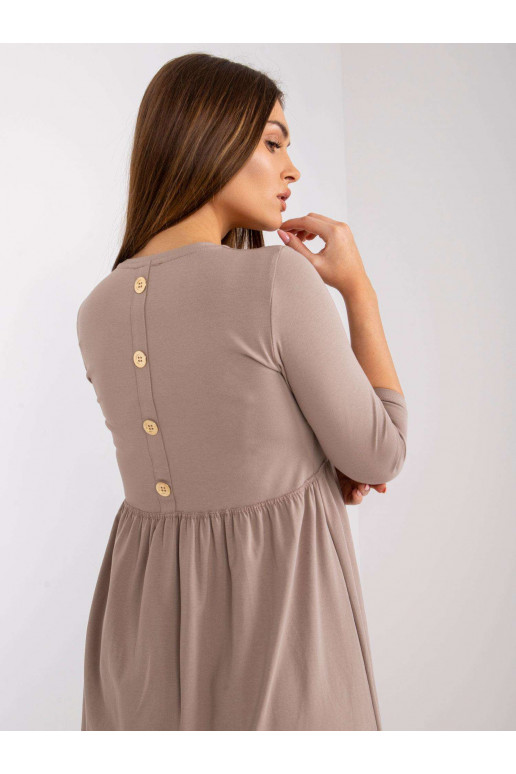 Tumši bēša kokvilnas kleita ar volānu...