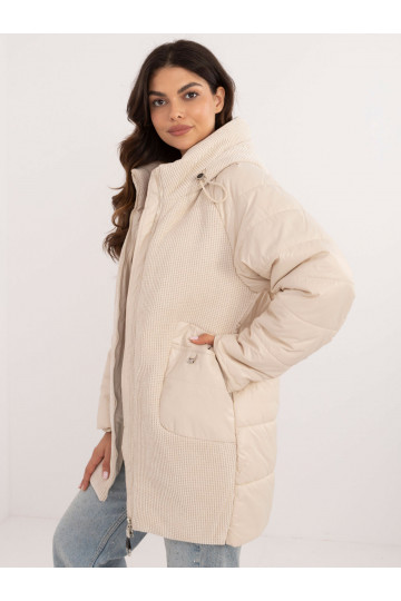 Jaka gaiši bēša 2