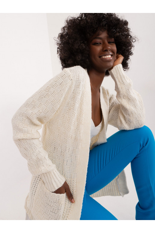 Jaciņa bālganā krāsā