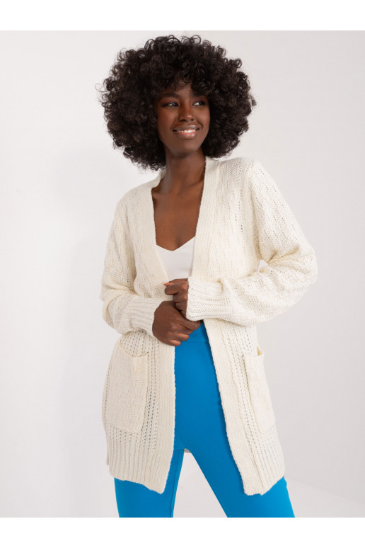 Jaciņa bālganā krāsā