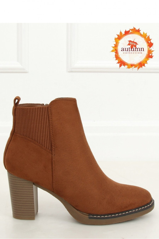 Zābaciņi ar papēžiem Inello