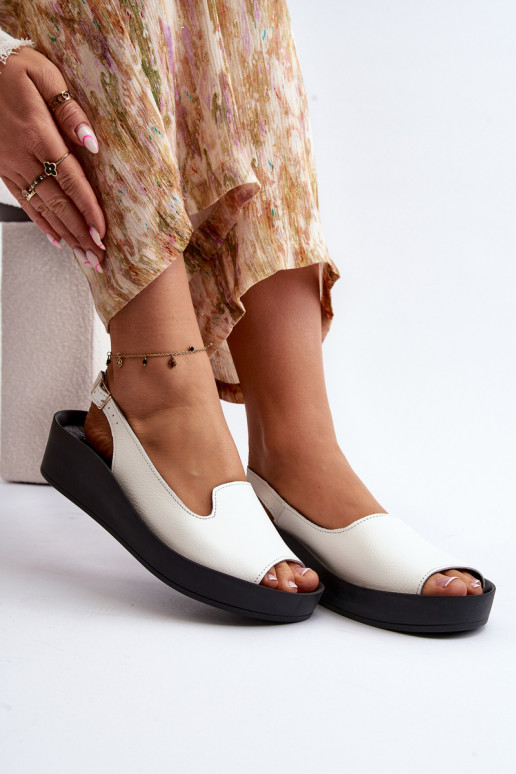 Zazoo 2893 Sieviešu basenes Āda na Biezsj Podeszwie baltas krāsas