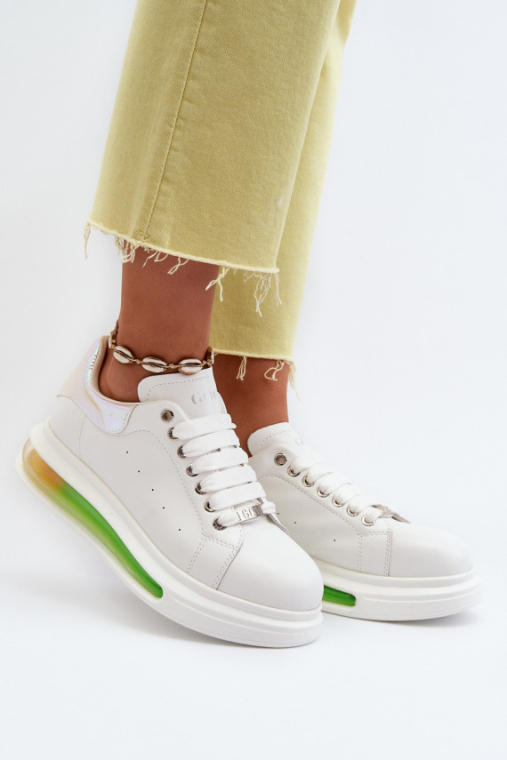 Sneakers modeļa apavi Sievišķīgs Āda GOE NN2N4029 baltas krāsas