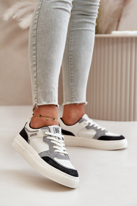Sieviešu zemais Sneakers modeļa apavi no eko ādas Big Star OO274028 Baltas-Pelēkas krāsas