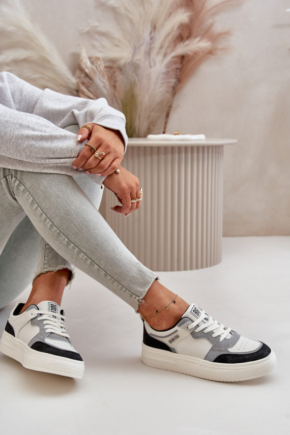 Sieviešu zemais Sneakers modeļa apavi no eko ādas Big Star OO274028 Baltas-Pelēkas krāsas