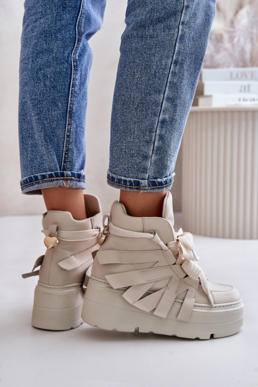 Āda Sneakers modeļa apavi Sievišķīgs ar platformu CheBello 4561 smilšu krāsas