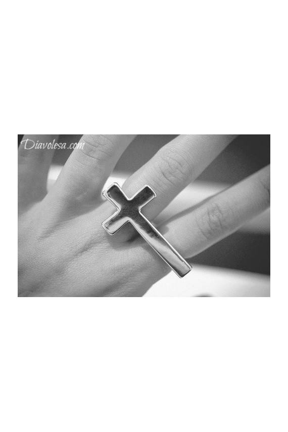 Žiedas su kryželiu