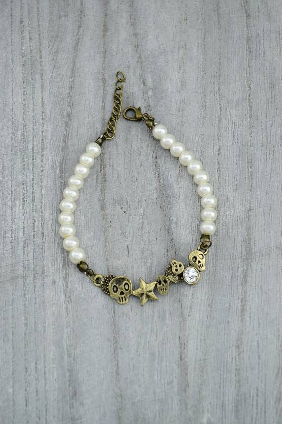 APROCE "White Spells"