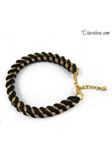 Siūlais apipinta metalinė apyrankė