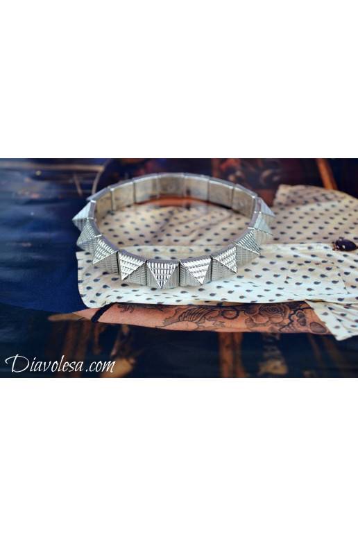 Apyrankė "Pyramid" sidabro spalvos Apyrankė "Pyramid" sidabro spalvos